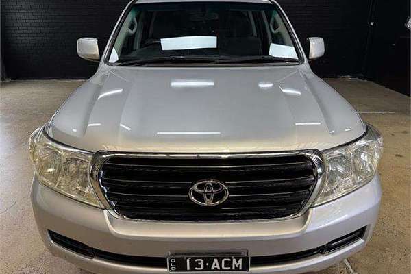 2010 Toyota Landcruiser GXL UZJ200R