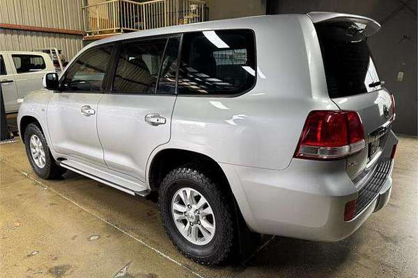 2010 Toyota Landcruiser GXL UZJ200R