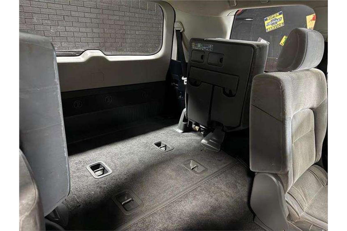 2010 Toyota Landcruiser GXL UZJ200R