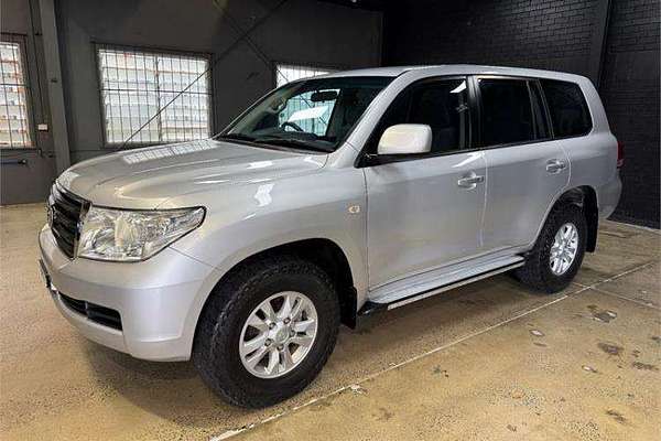 2010 Toyota Landcruiser GXL UZJ200R