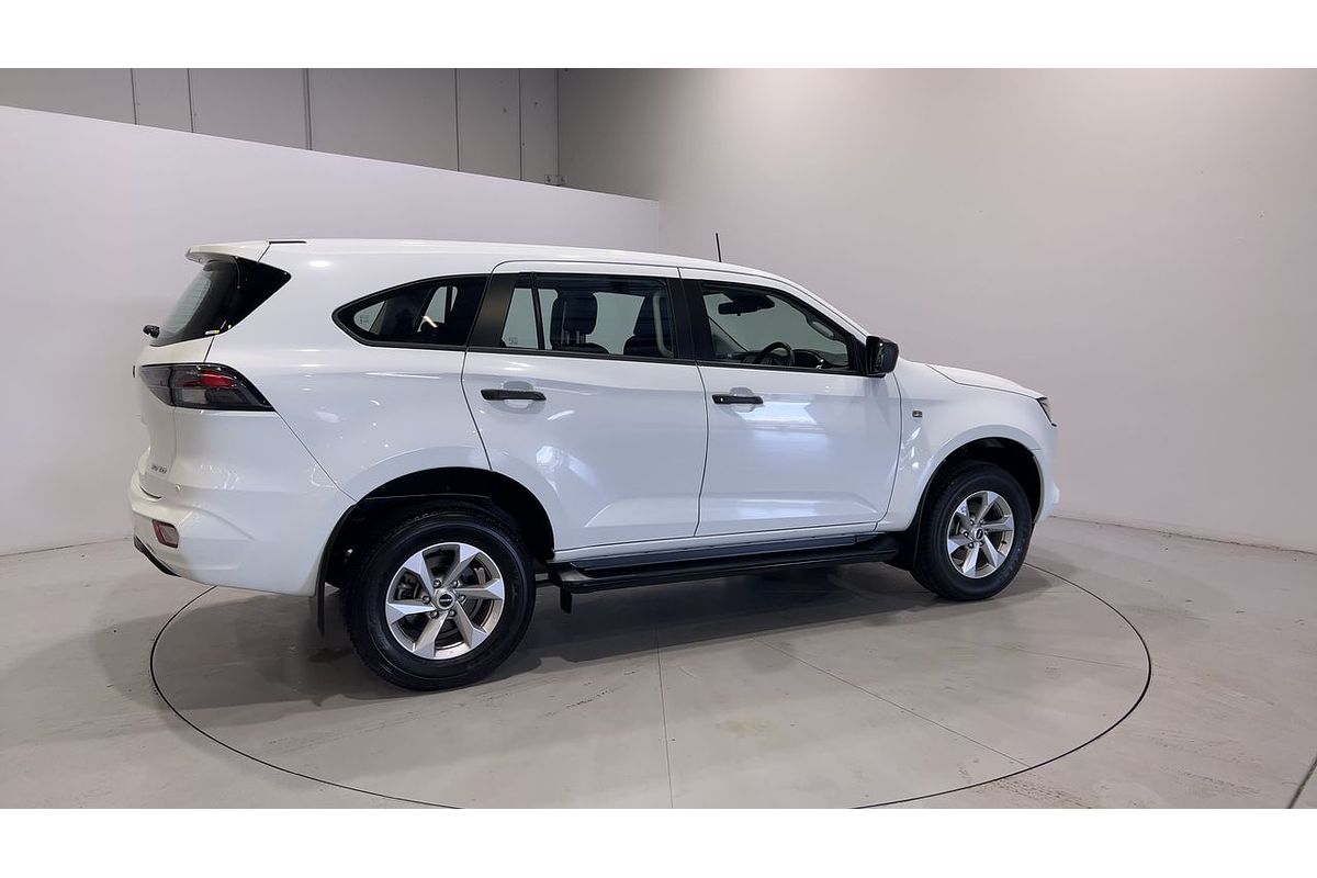 2023 Isuzu MU-X LS-M