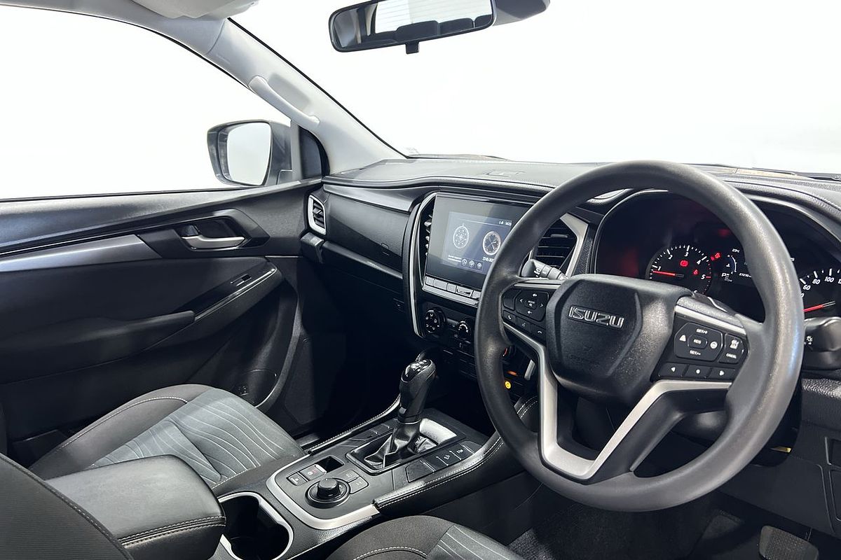 2023 Isuzu MU-X LS-M