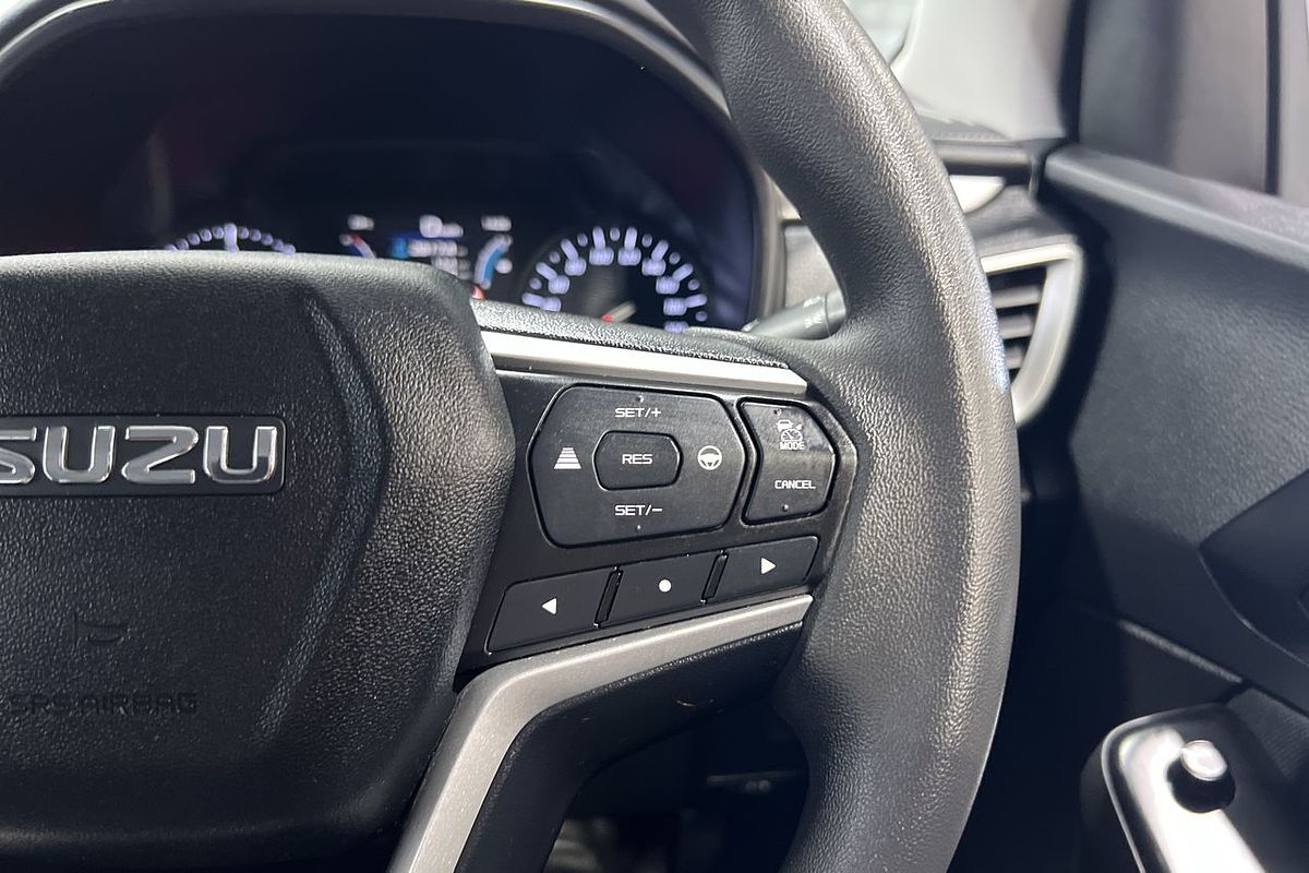 2023 Isuzu MU-X LS-M