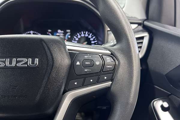 2023 Isuzu MU-X LS-M