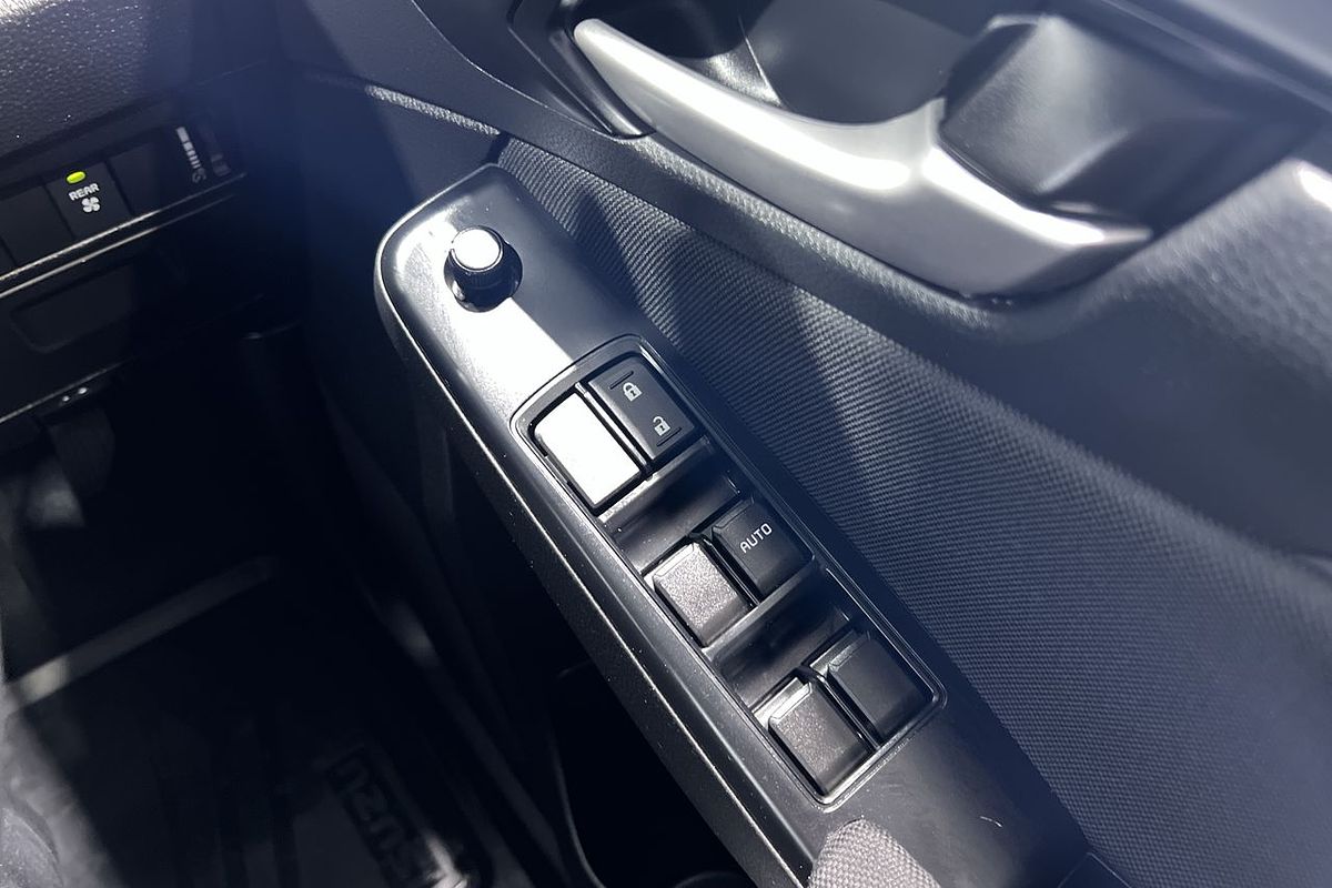 2023 Isuzu MU-X LS-M