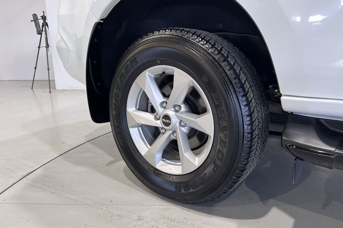 2023 Isuzu MU-X LS-M