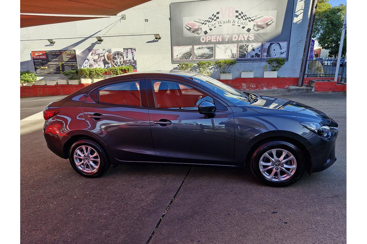 2017 Mazda 2 Maxx DL Series