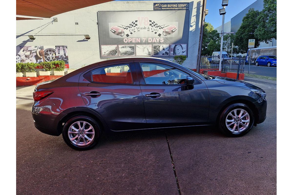 2017 Mazda 2 Maxx DL Series