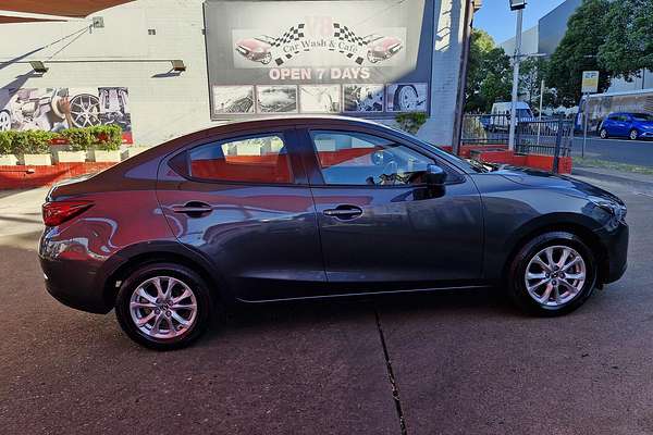 2017 Mazda 2 Maxx DL Series