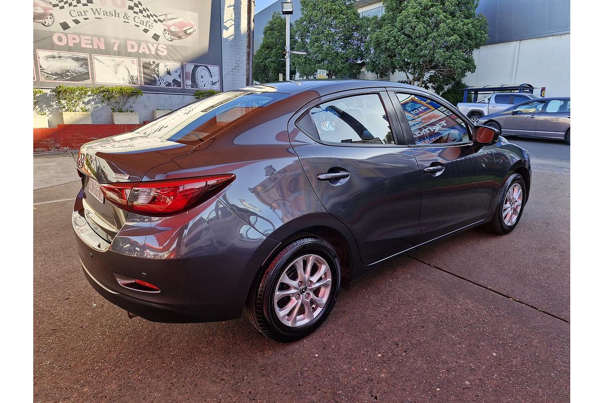 2017 Mazda 2 Maxx DL Series