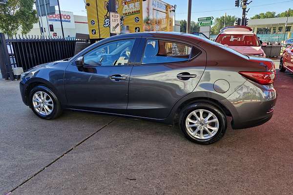 2017 Mazda 2 Maxx DL Series