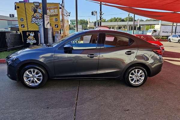 2017 Mazda 2 Maxx DL Series