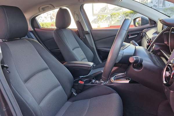 2017 Mazda 2 Maxx DL Series