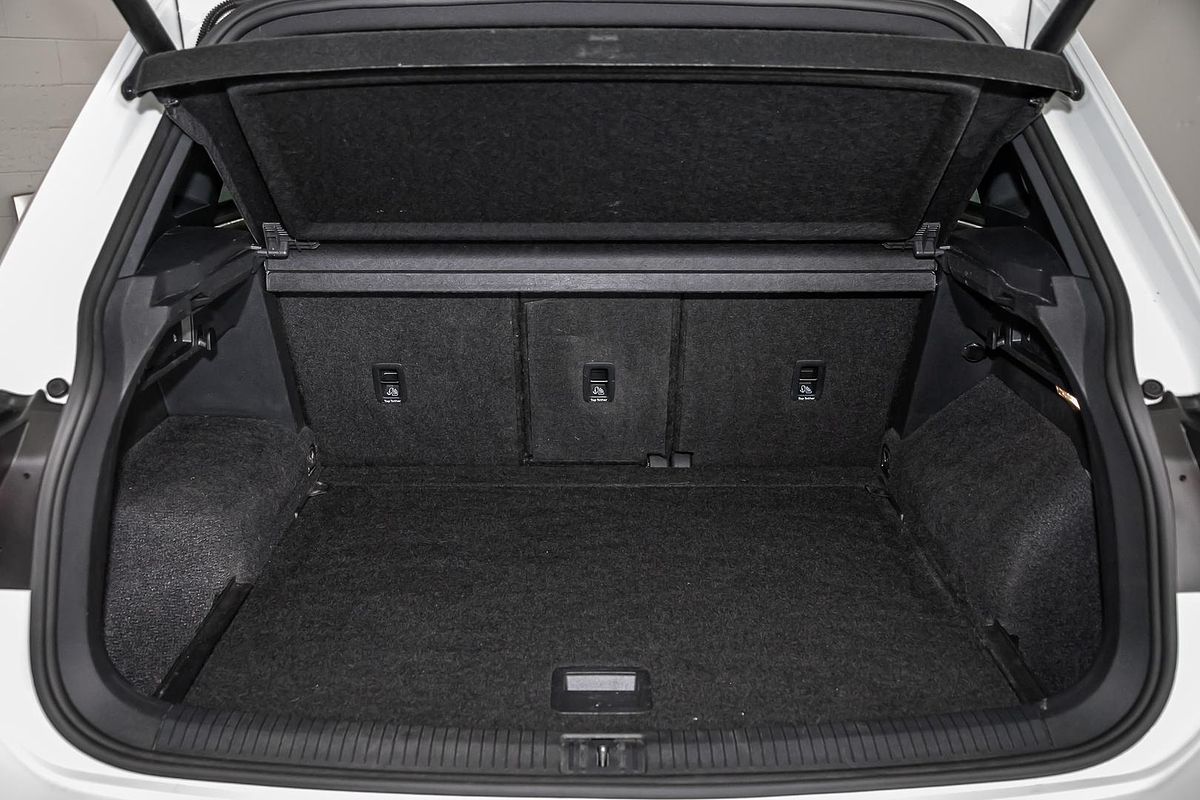 2021 Volkswagen Tiguan 162TSI R-Line 5N