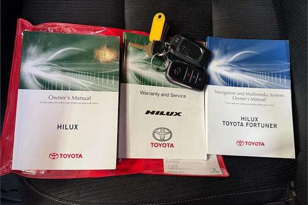 2017 Toyota Hilux SR5 GUN126R 4X4