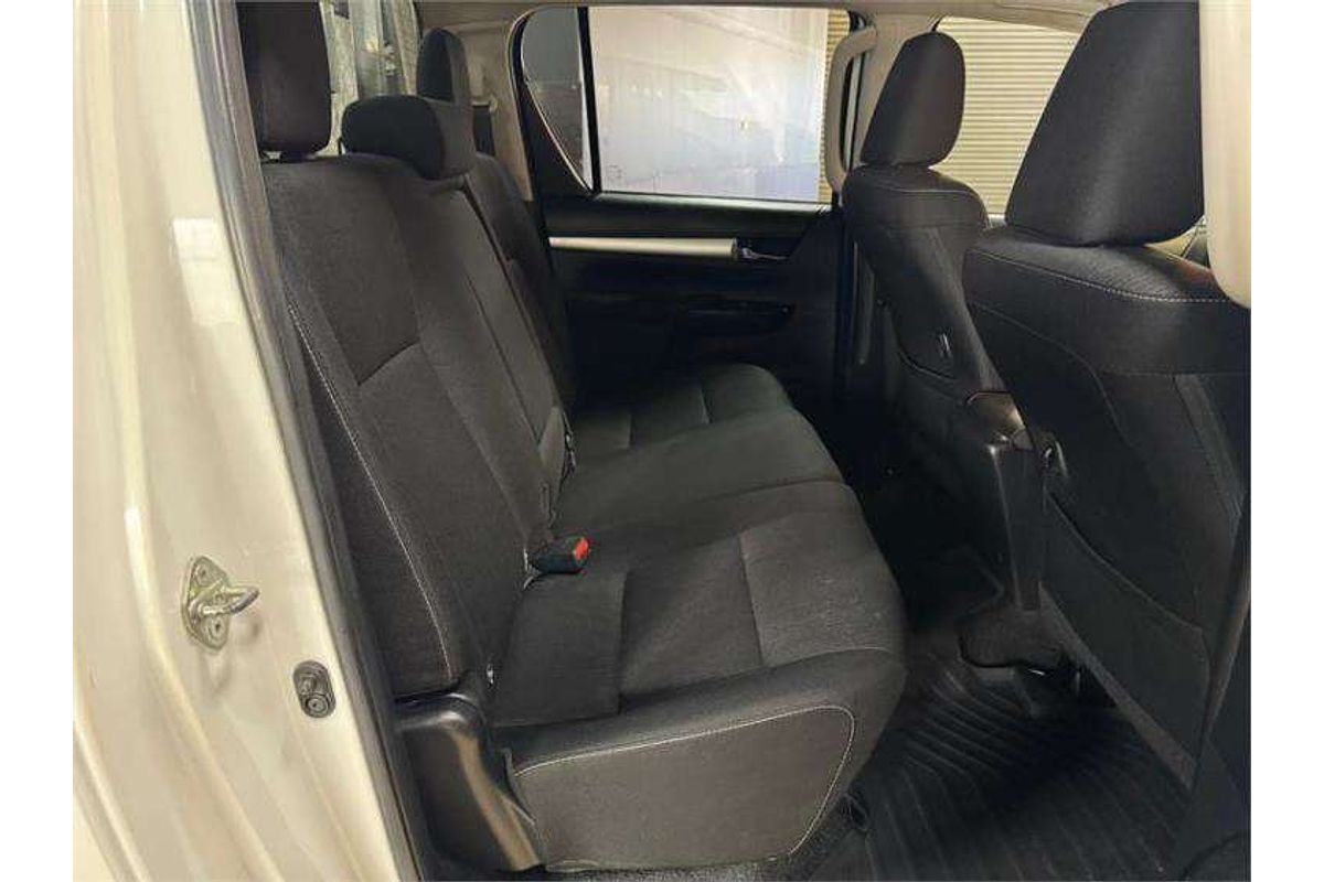 2017 Toyota Hilux SR5 GUN126R 4X4
