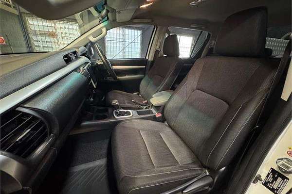 2017 Toyota Hilux SR5 GUN126R 4X4
