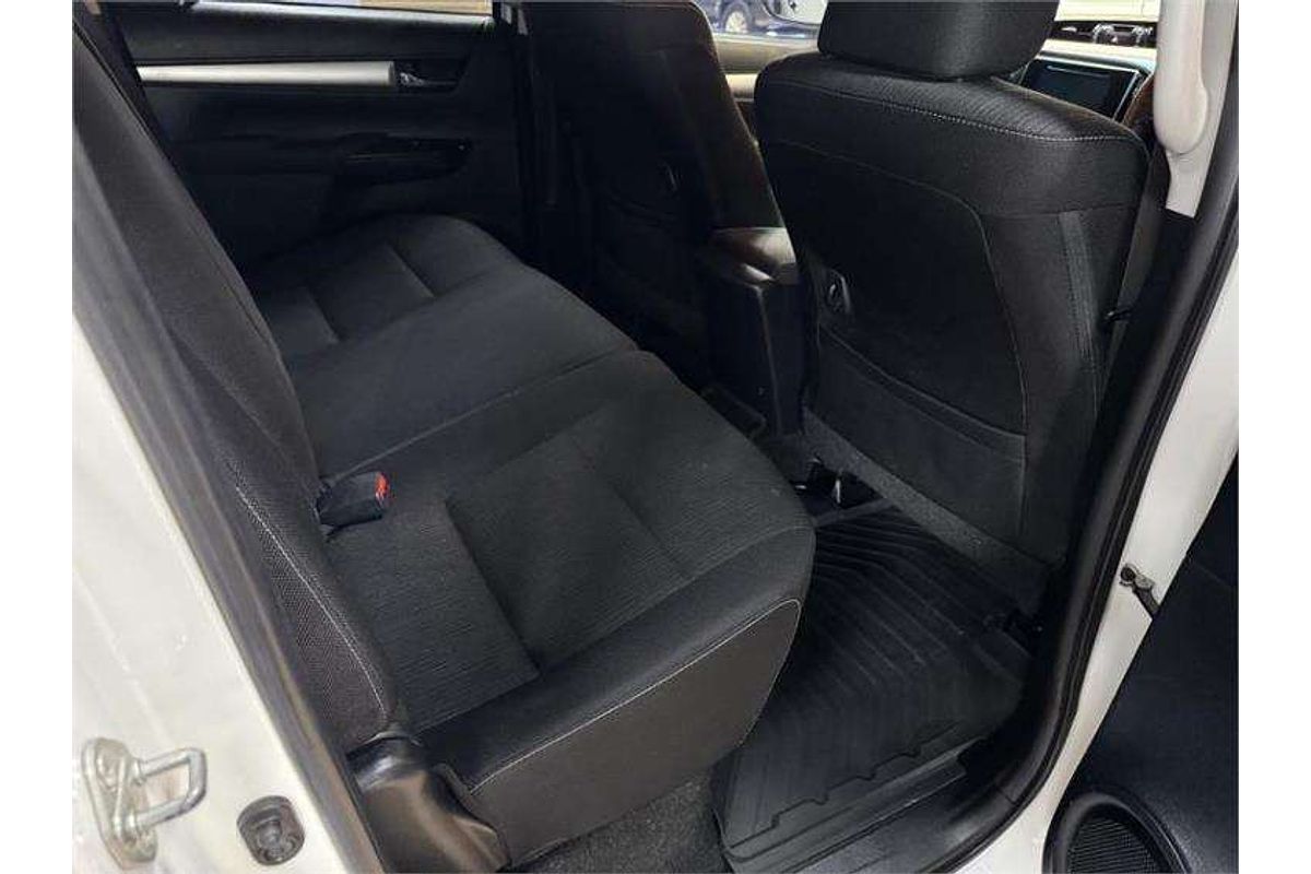 2017 Toyota Hilux SR5 GUN126R 4X4