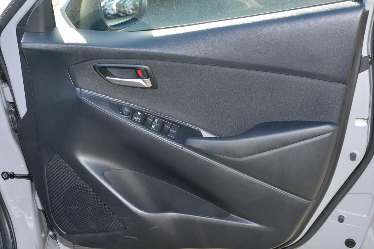 2024 Mazda 2 G15 Pure DJ Series