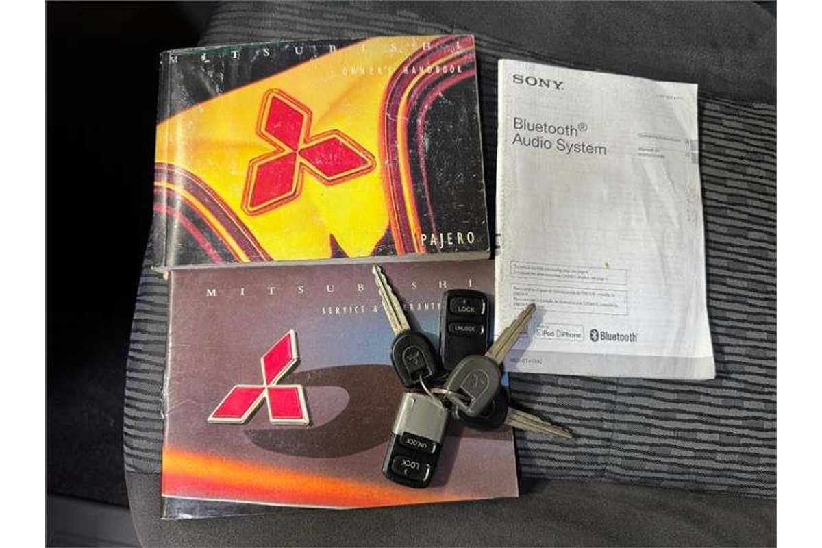 2003 Mitsubishi Pajero GLX NP