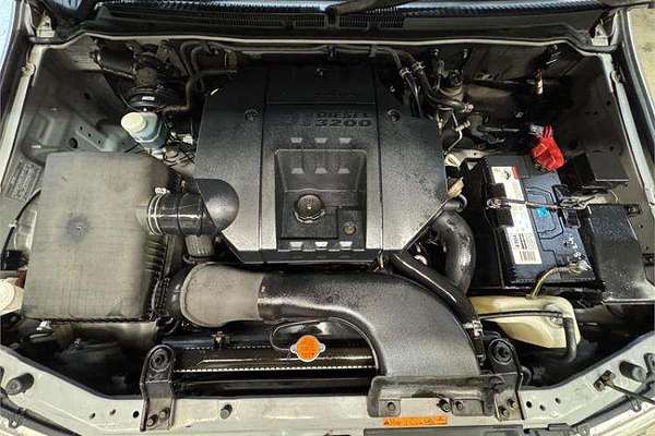 2003 Mitsubishi Pajero GLX NP