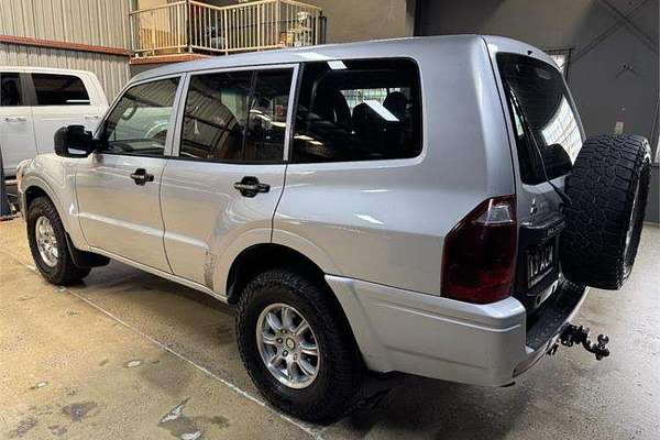 2003 Mitsubishi Pajero GLX NP