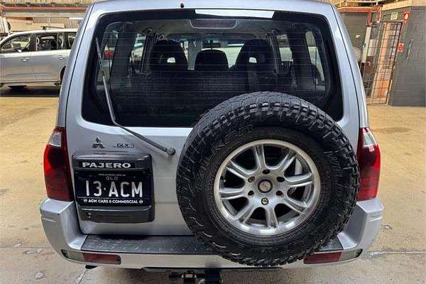 2003 Mitsubishi Pajero GLX NP