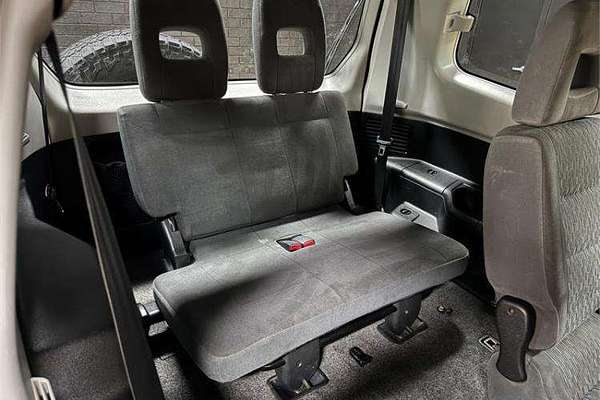 2003 Mitsubishi Pajero GLX NP