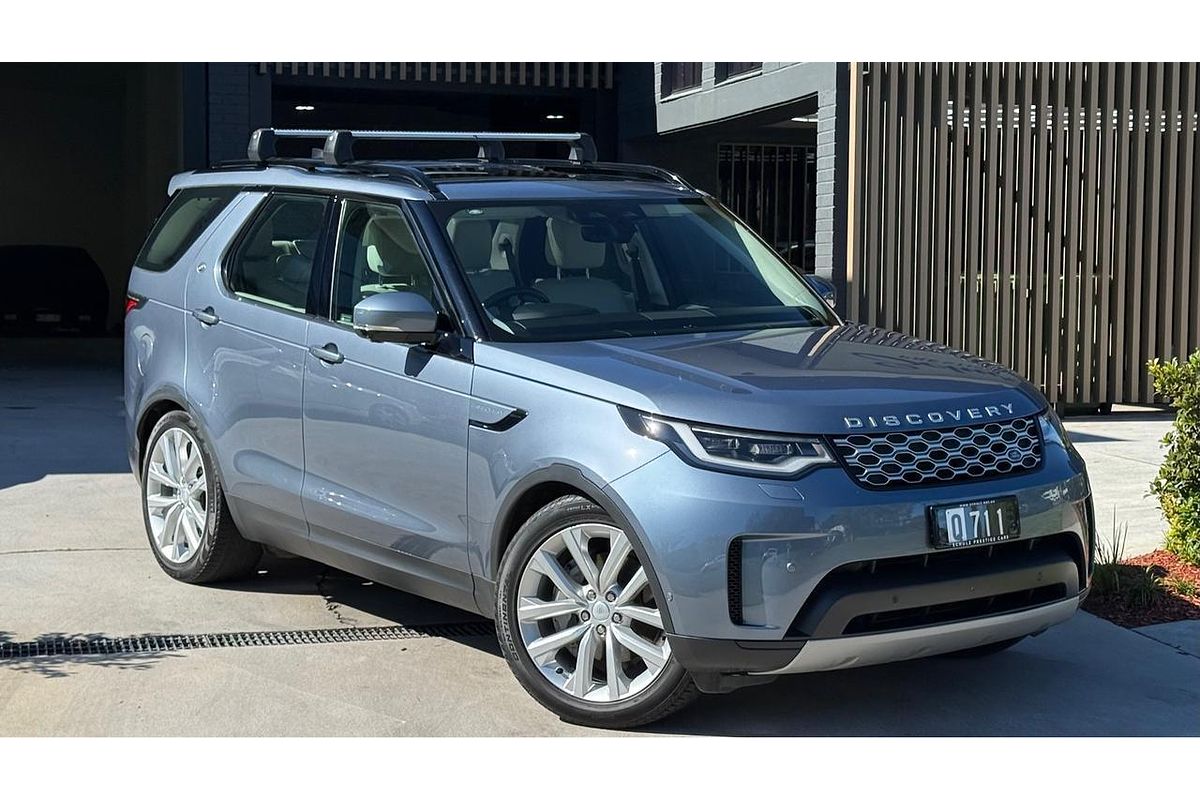 2021 Land Rover Discovery D300 SE Series 5