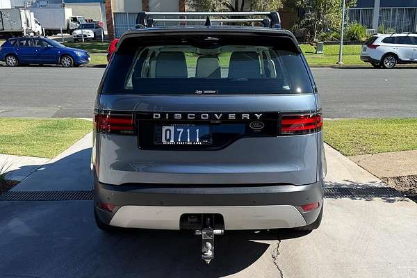 2021 Land Rover Discovery D300 SE Series 5