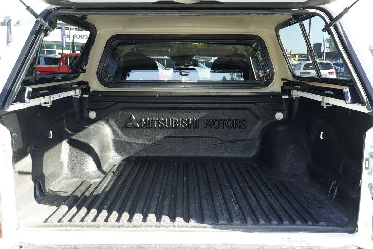 2019 Mitsubishi Triton GLS Premium MR 4X4