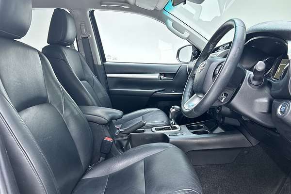 2021 Toyota Hilux SR5 GUN126R 4X4