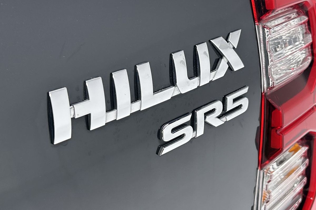 2021 Toyota Hilux SR5 GUN126R 4X4