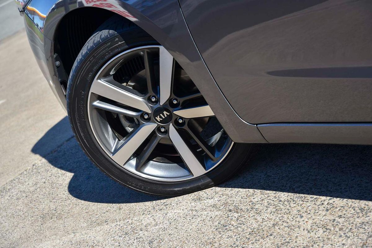 2017 Kia Cerato Sport YD