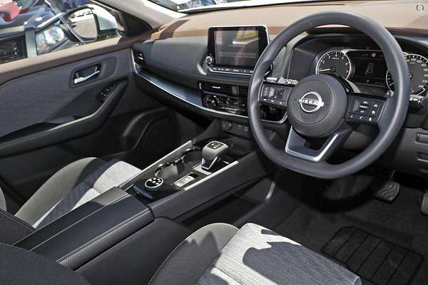 2024 Nissan X-TRAIL ST T33