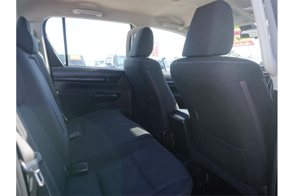 2019 Toyota Hilux SR GUN126R 4X4
