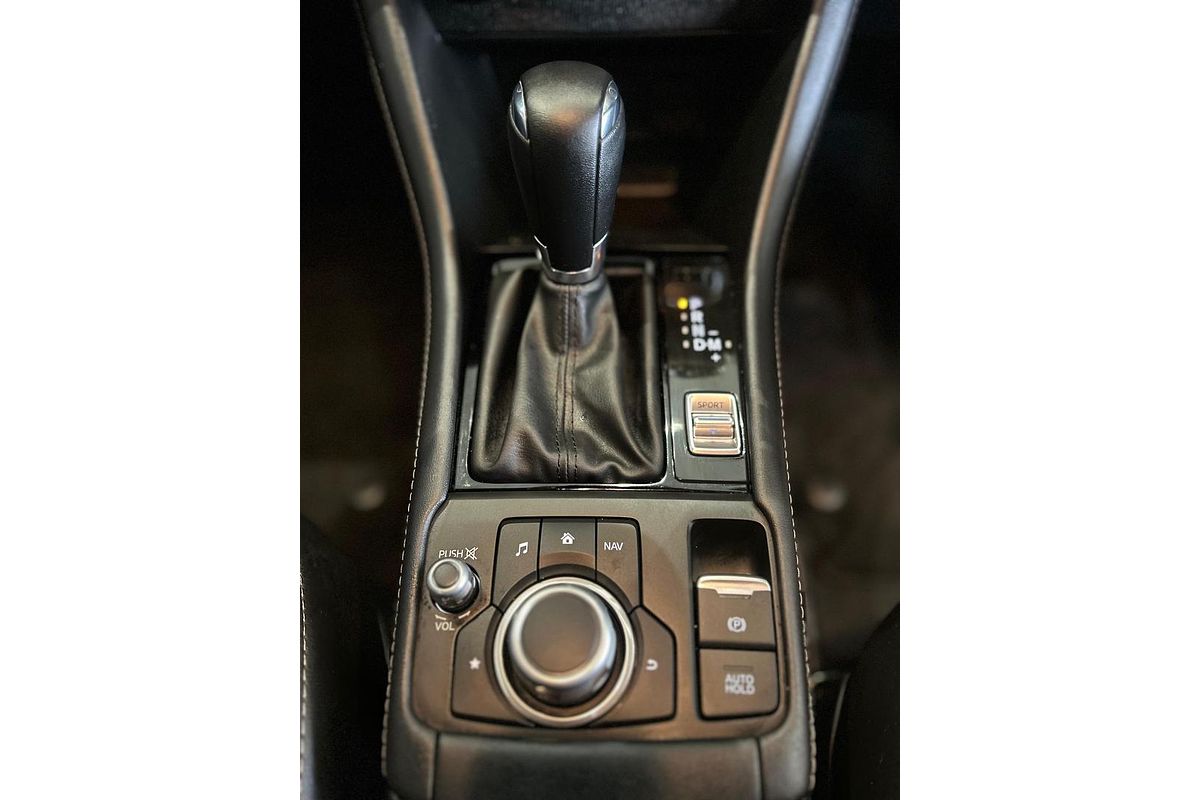 2023 Mazda CX-3 sTouring DK