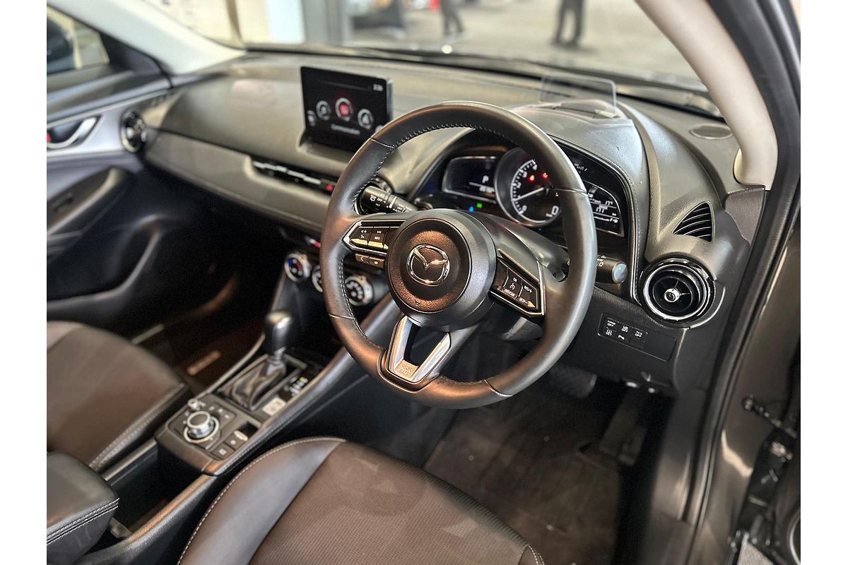 2023 Mazda CX-3 sTouring DK