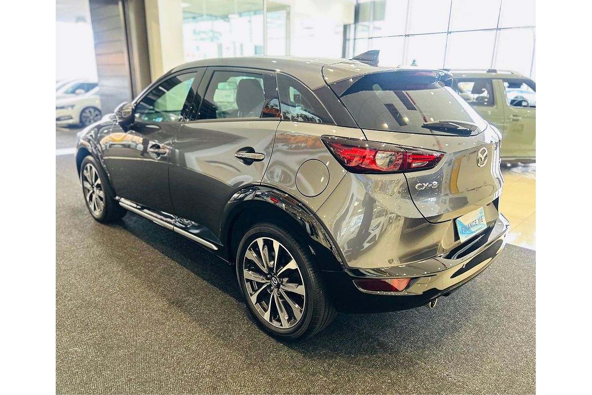 2023 Mazda CX-3 sTouring DK