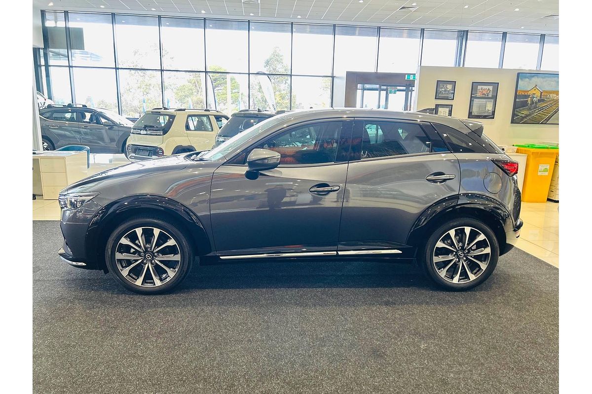 2023 Mazda CX-3 sTouring DK