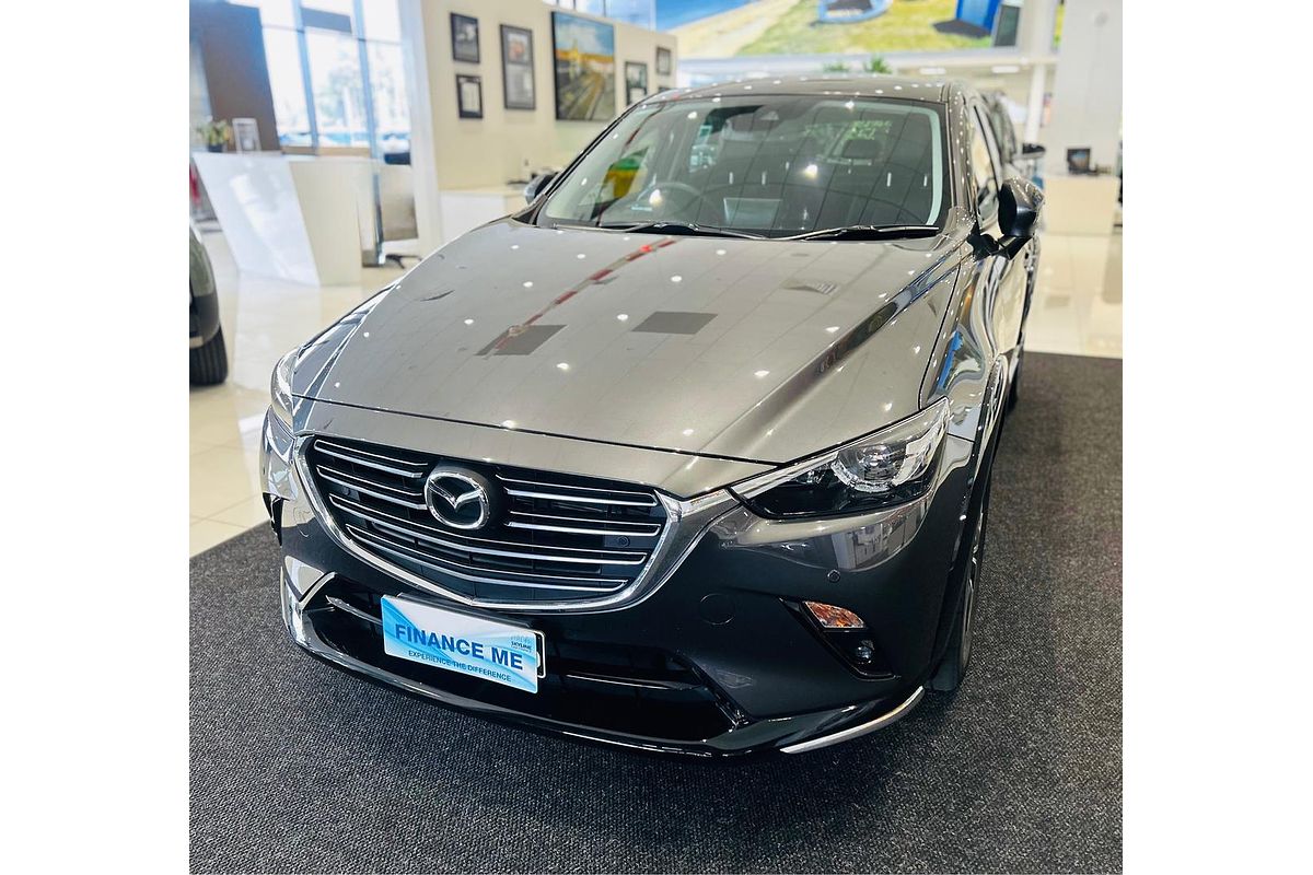 2023 Mazda CX-3 sTouring DK