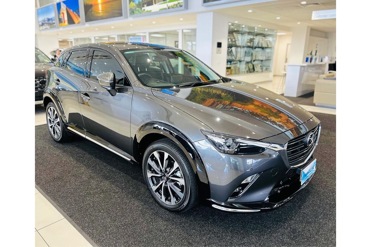 2023 Mazda CX-3 sTouring DK