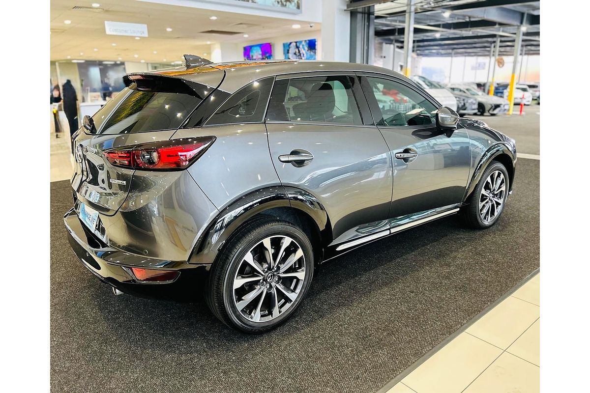 2023 Mazda CX-3 sTouring DK