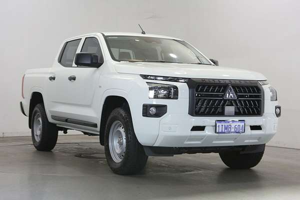 2024 Mitsubishi Triton GLX MV 4X4