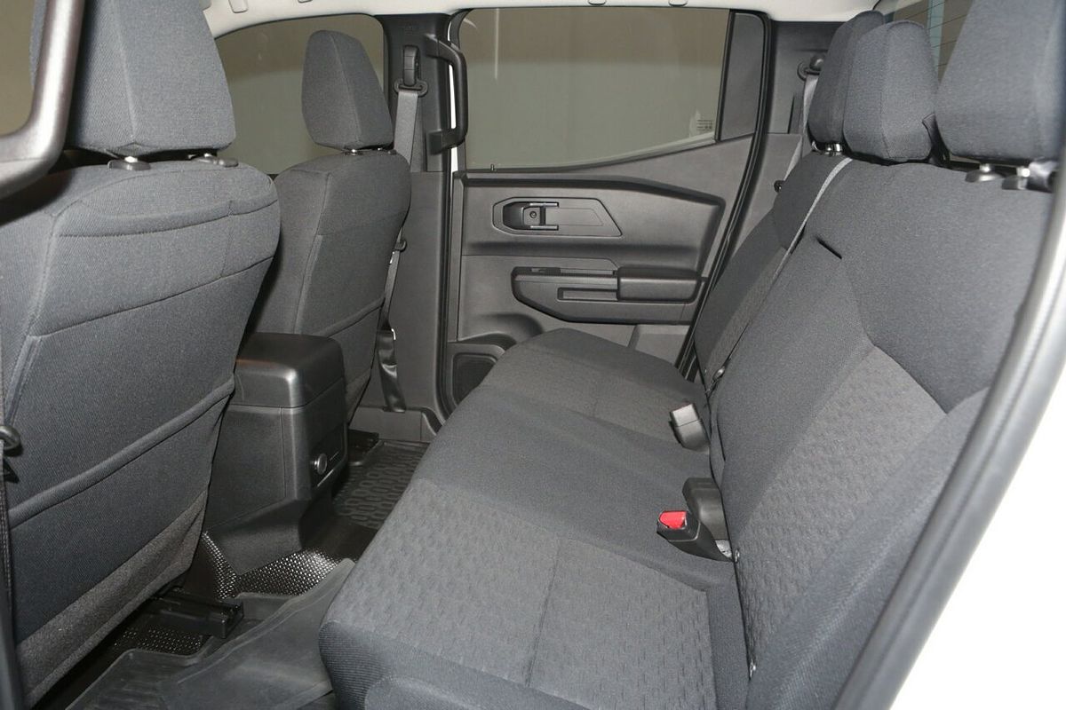 2024 Mitsubishi Triton GLX MV 4X4