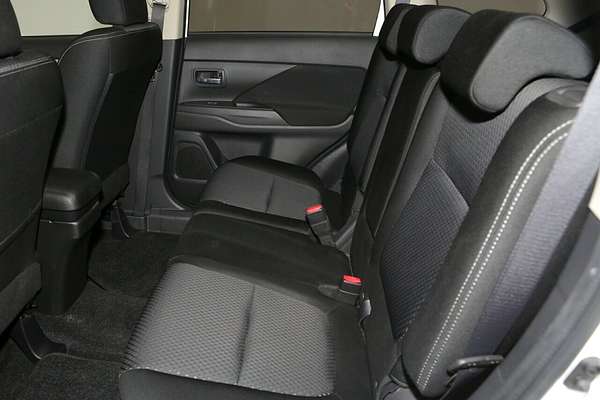 2017 Mitsubishi Outlander LS ZK