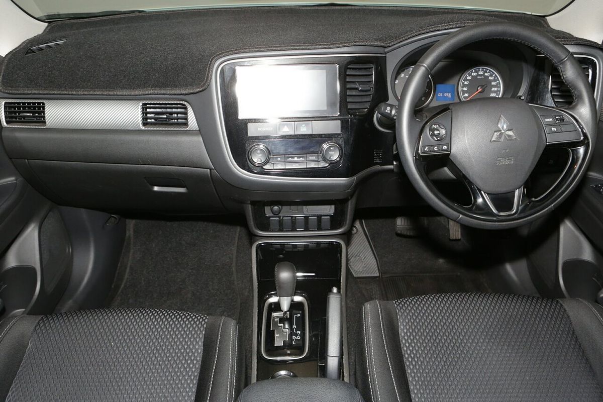 2017 Mitsubishi Outlander LS ZK