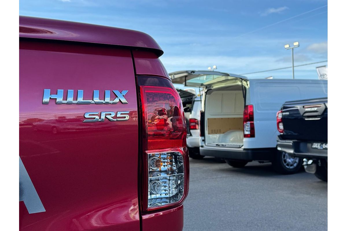 2020 Toyota Hilux SR5 GUN126R 4X4