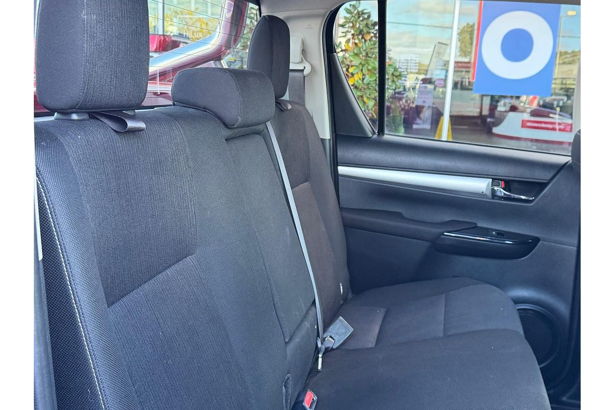 2020 Toyota Hilux SR5 GUN126R 4X4