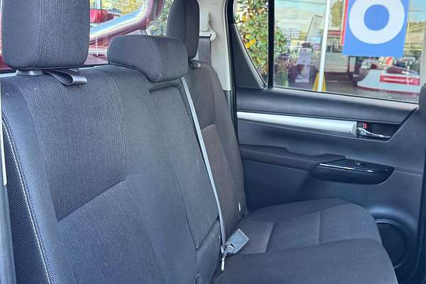 2020 Toyota Hilux SR5 GUN126R 4X4